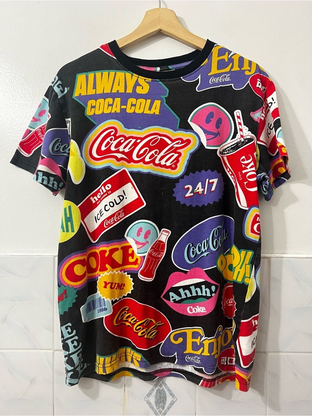 Vintage Colorful Coke Coca Cola Shirt Mens S/M 90s Y2K Pop Art Collectible Retro